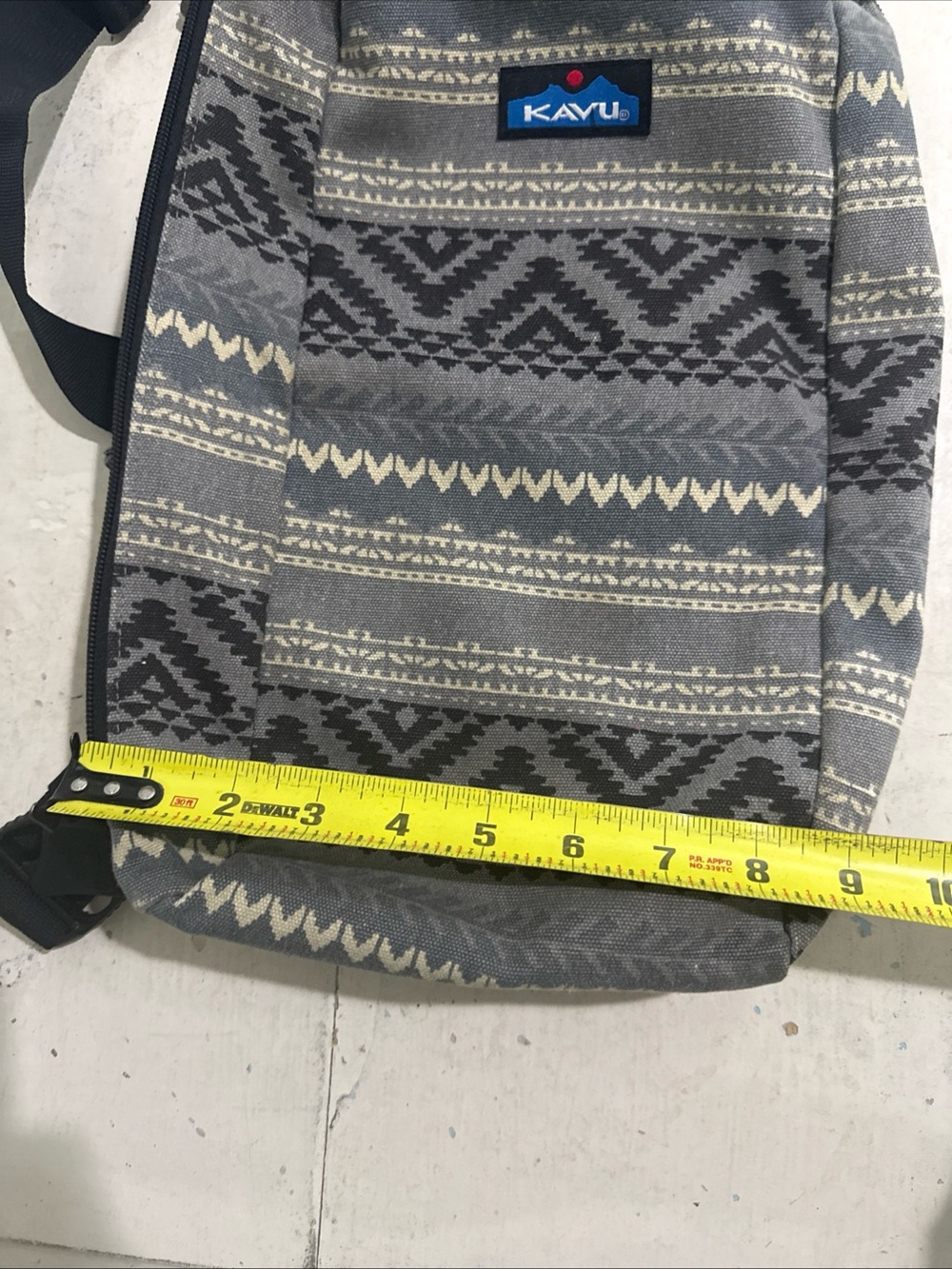Kavu Gray Tribal-Pattern Sling Pack - Picture 6 of 6
